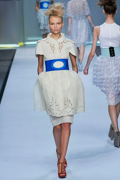 Look 22